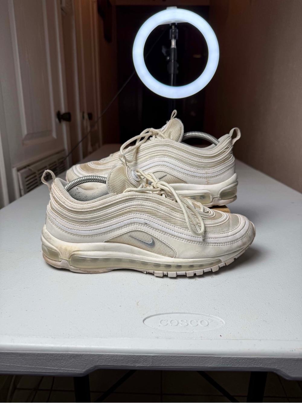 Nike Air Max 97 Mens Sz 10
Triple White Wolf Grey Sneaker Shoes